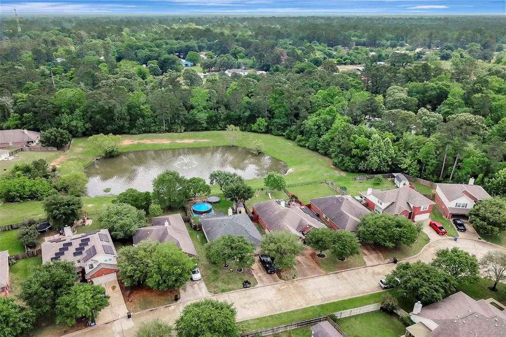 38114 E Sulphur Creek Drive Magnolia, TX 77355