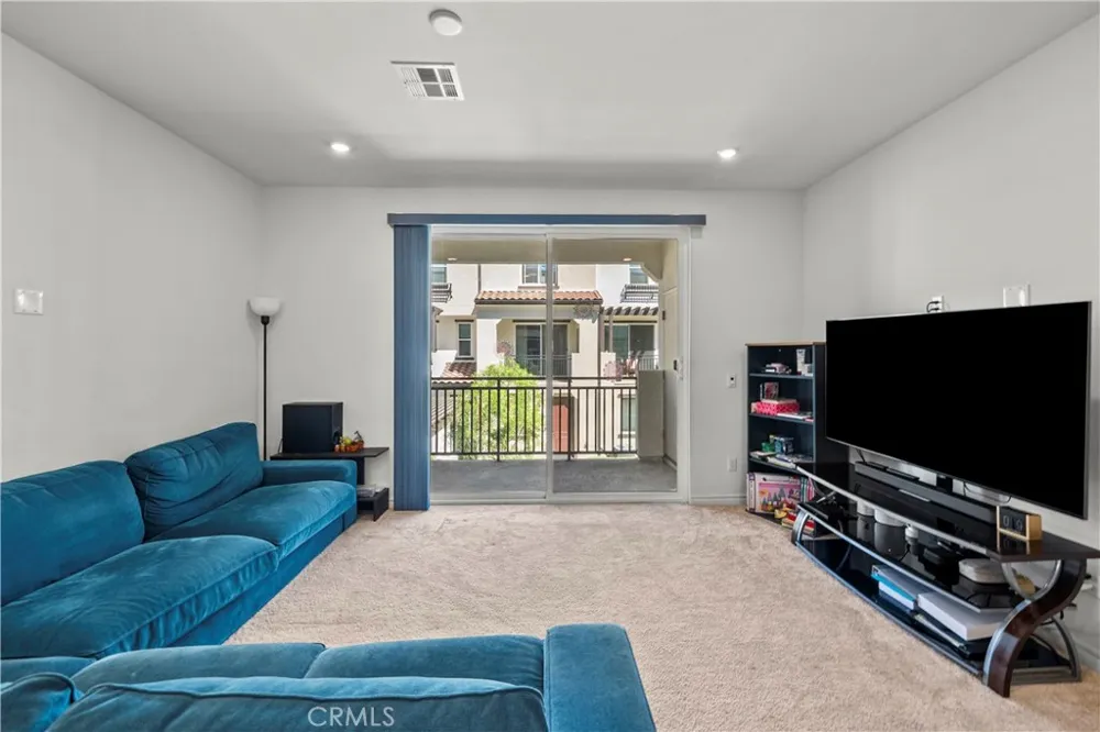 3888 Verdana Circle La Verne, CA 91750