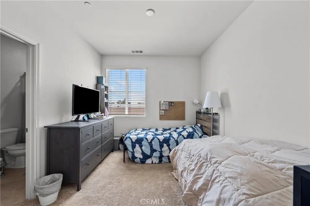 3888 Verdana Circle La Verne, CA 91750