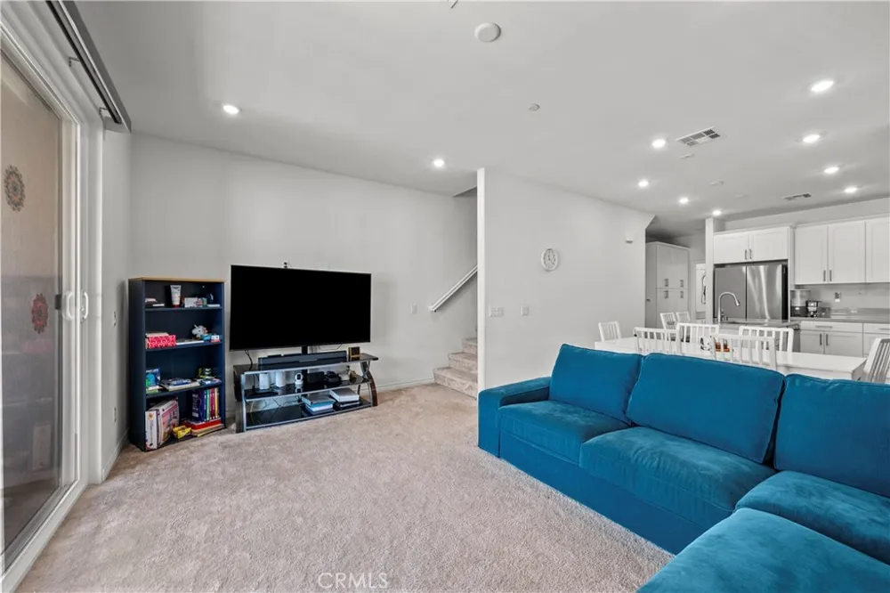 3888 Verdana Circle La Verne, CA 91750