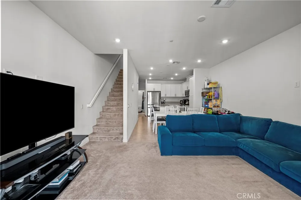 3888 Verdana Circle La Verne, CA 91750