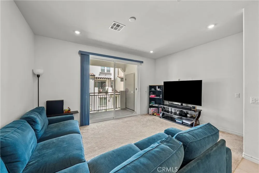 3888 Verdana Circle La Verne, CA 91750