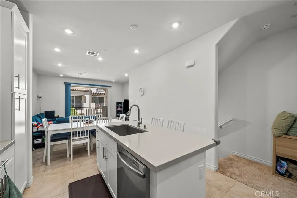 3888 Verdana Circle La Verne, CA 91750