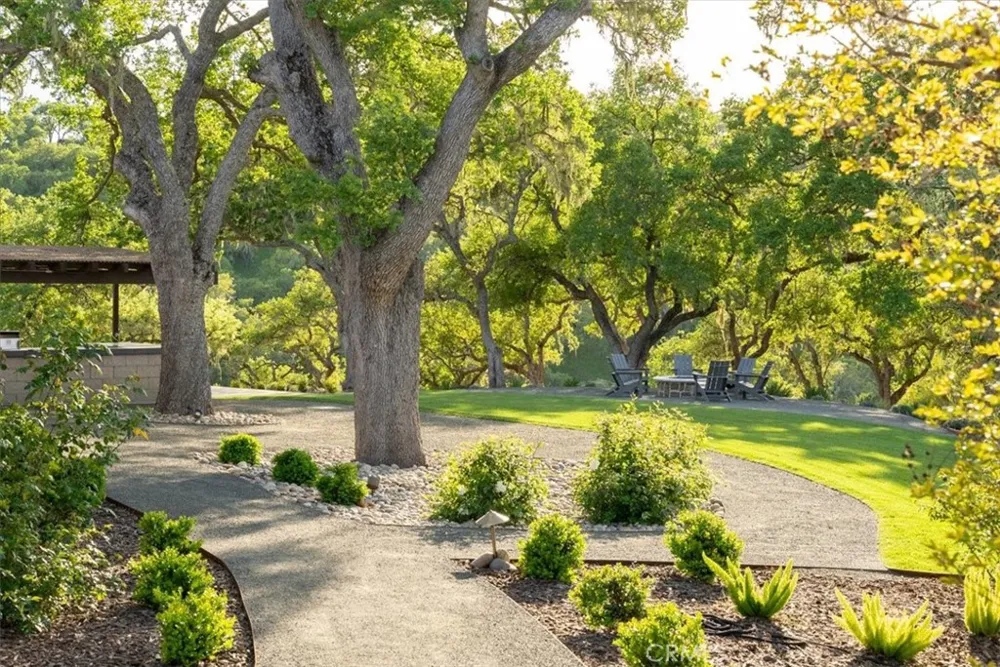 2925 Warm Springs Lane Templeton, CA 93465