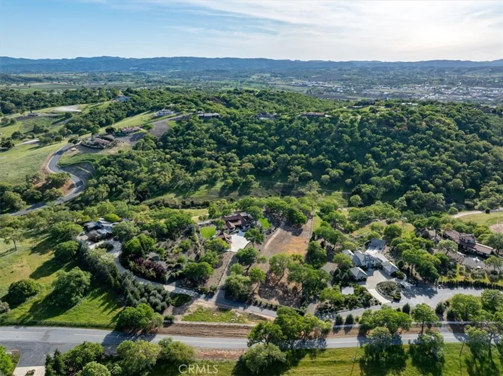 2925 Warm Springs Lane Templeton, CA 93465