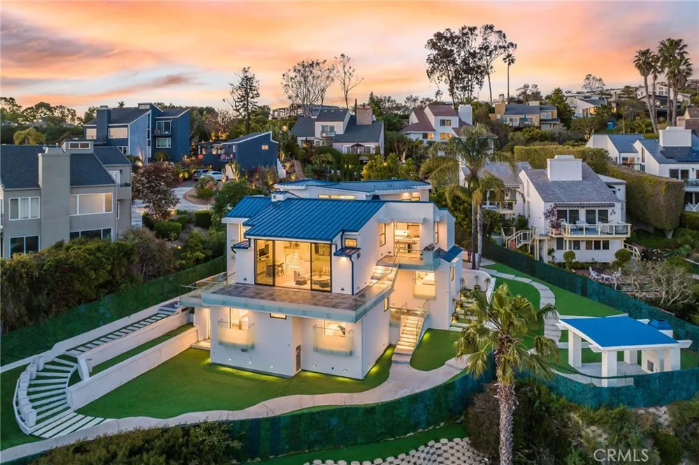 2135 Hillview Drive Laguna Beach, CA 92651