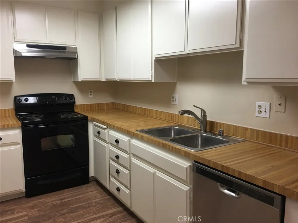 356 Mountain Court Brea, CA 92821