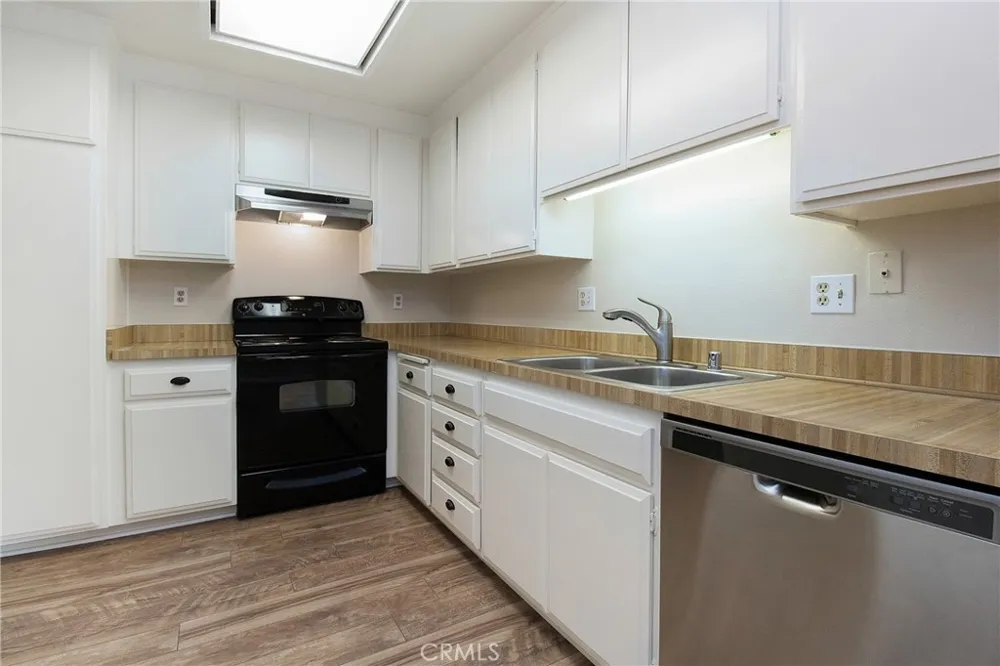 356 Mountain Court Brea, CA 92821