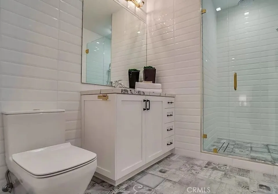 1524 Sierra Bonita Avenue Los Angeles, CA 90046