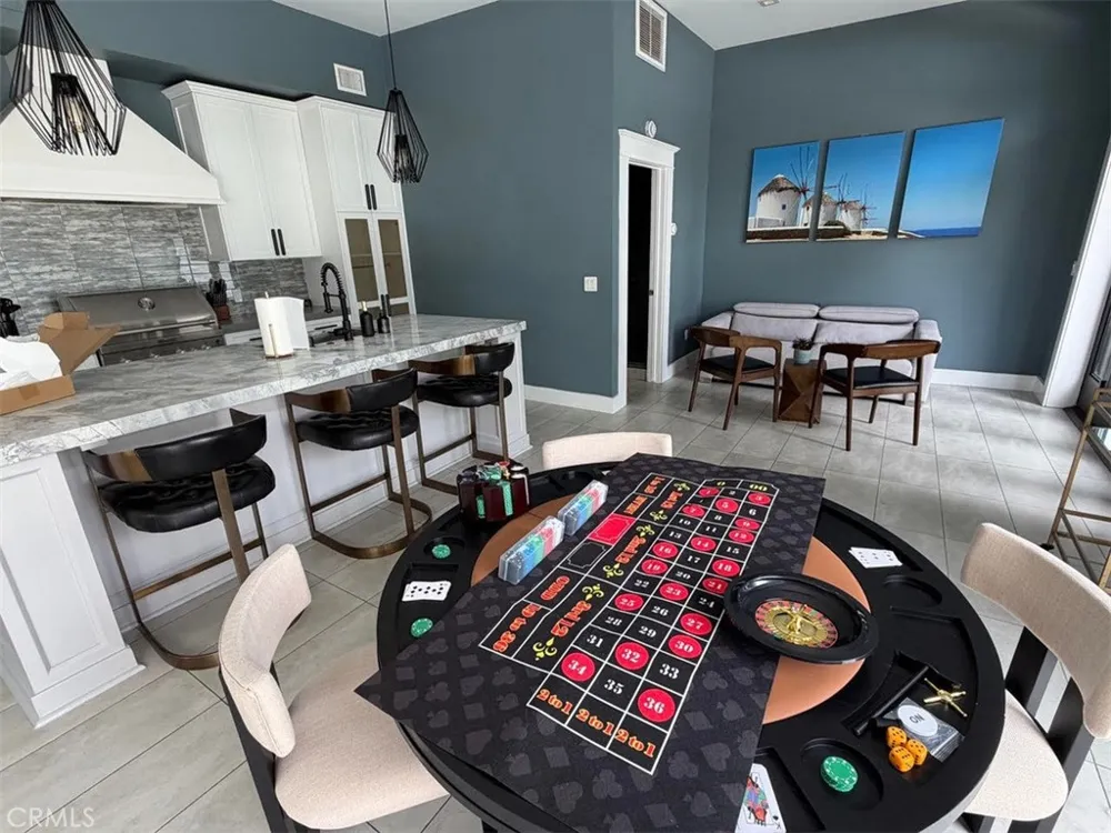 1524 Sierra Bonita Avenue Los Angeles, CA 90046