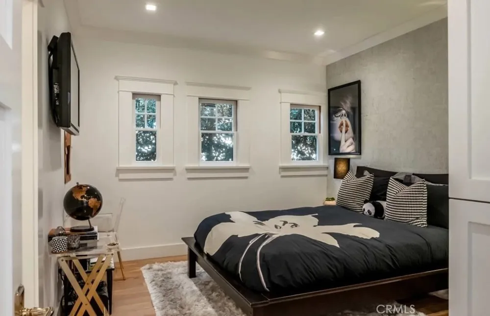 1524 Sierra Bonita Avenue Los Angeles, CA 90046