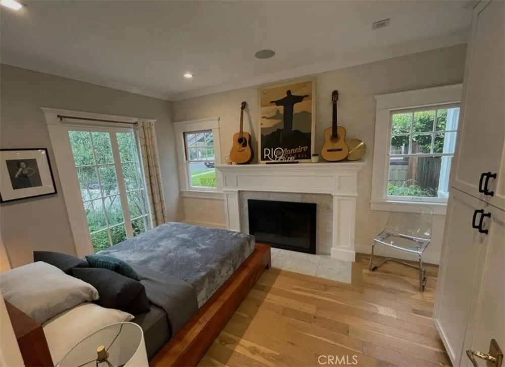 1524 Sierra Bonita Avenue Los Angeles, CA 90046