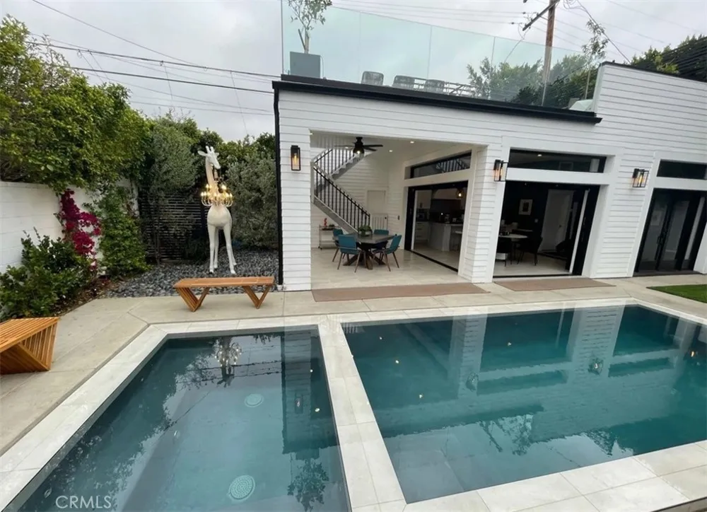 1524 Sierra Bonita Avenue Los Angeles, CA 90046