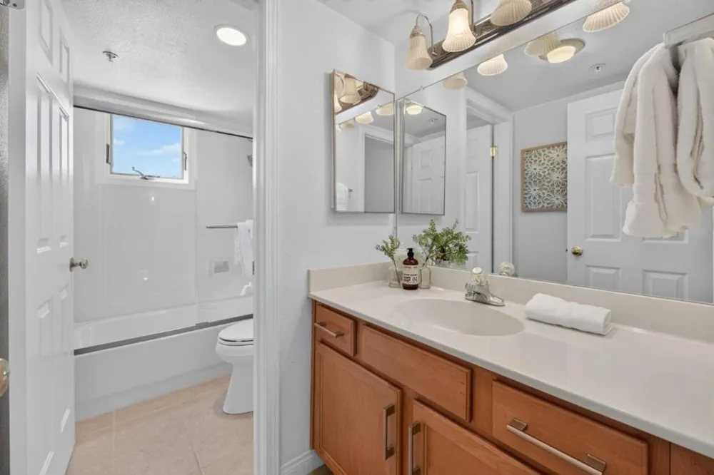 358 Bryant Street Mountain View, CA 94041