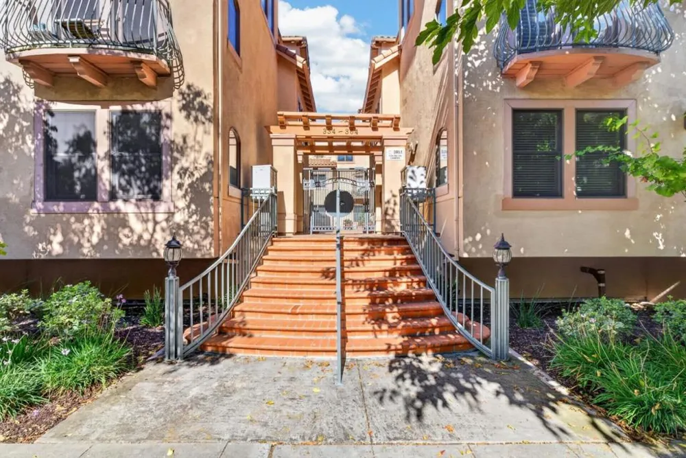 358 Bryant Street Mountain View, CA 94041
