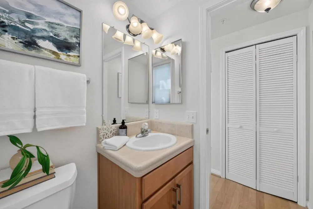 358 Bryant Street Mountain View, CA 94041