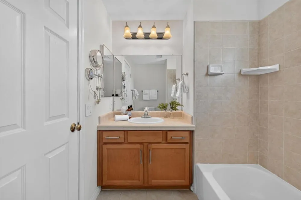 358 Bryant Street Mountain View, CA 94041
