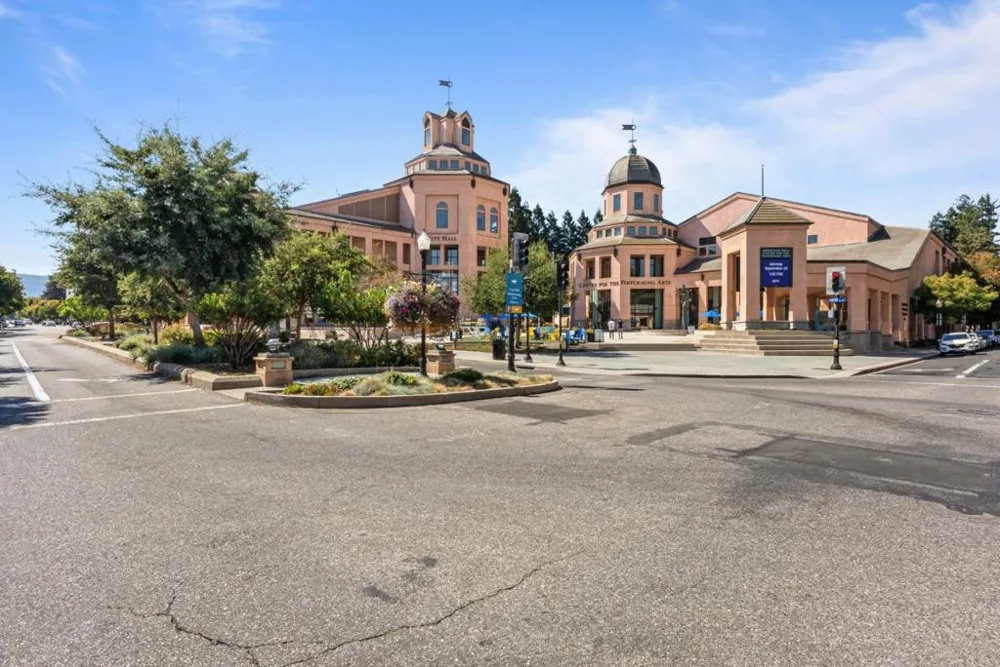 358 Bryant Street Mountain View, CA 94041