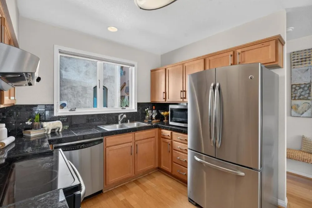 358 Bryant Street Mountain View, CA 94041