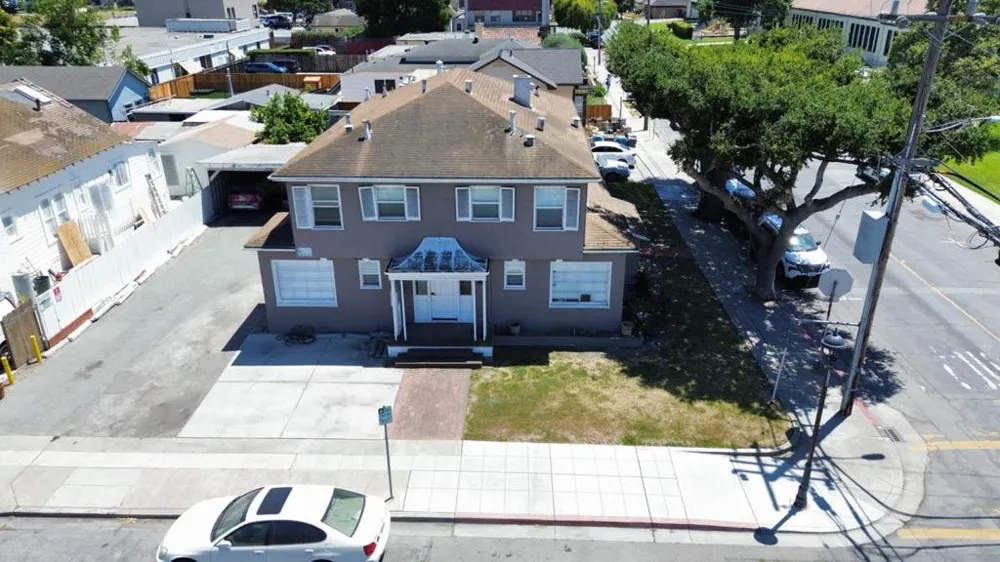 157 Central Avenue Salinas, CA 93901
