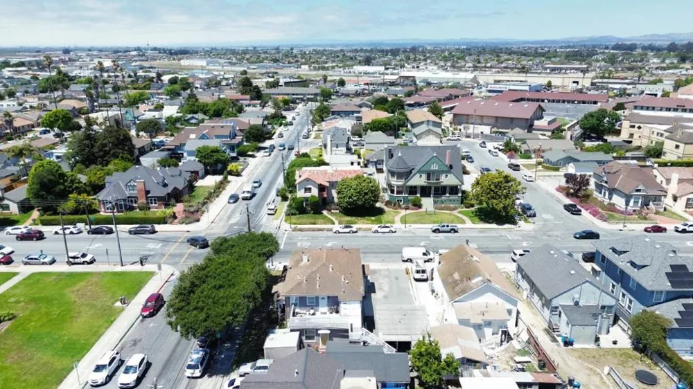 157 Central Avenue Salinas, CA 93901