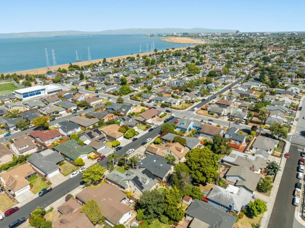 240 Bayshore Boulevard #315 San Mateo, CA 94401
