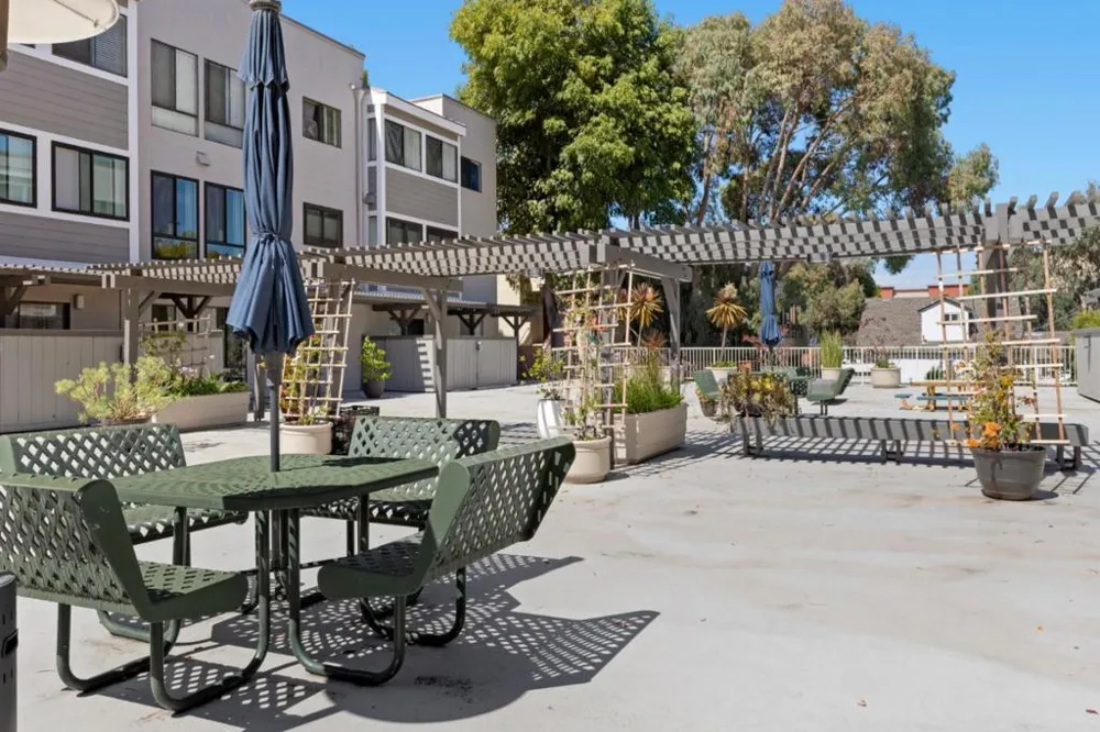 240 Bayshore Boulevard #315 San Mateo, CA 94401