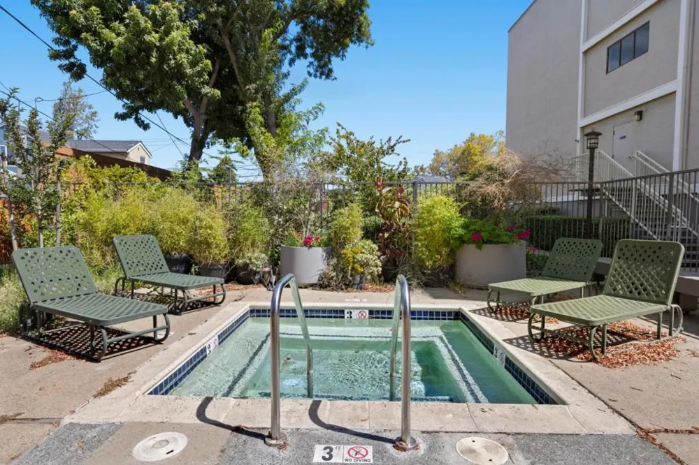 240 Bayshore Boulevard #315 San Mateo, CA 94401