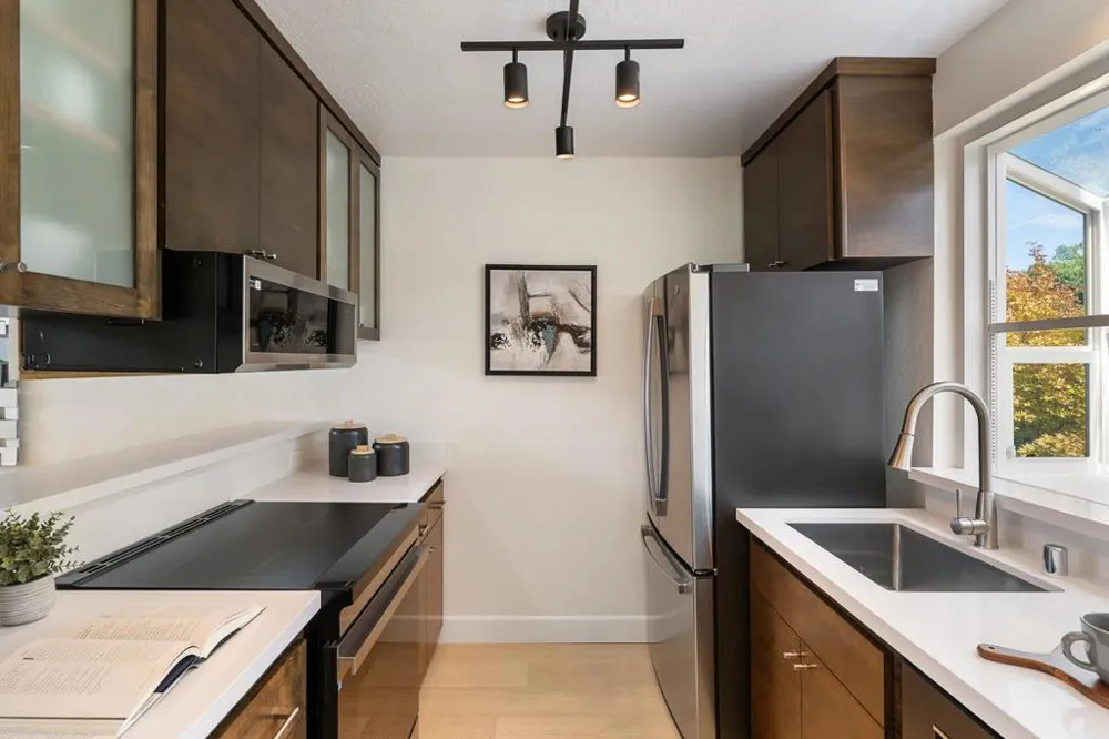 76 Eddystone Court Redwood City, CA 94065