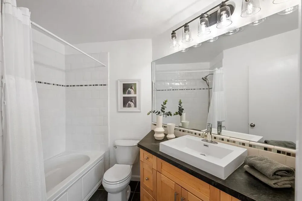 76 Eddystone Court Redwood City, CA 94065