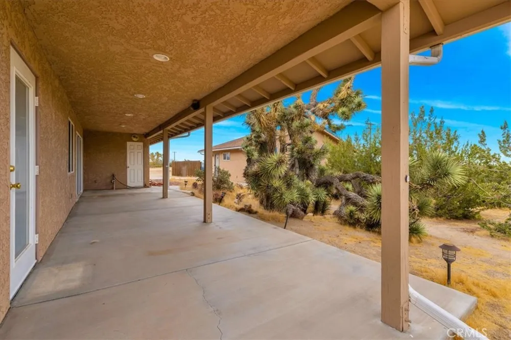 5281 Wallaby Yucca Valley, CA 92284
