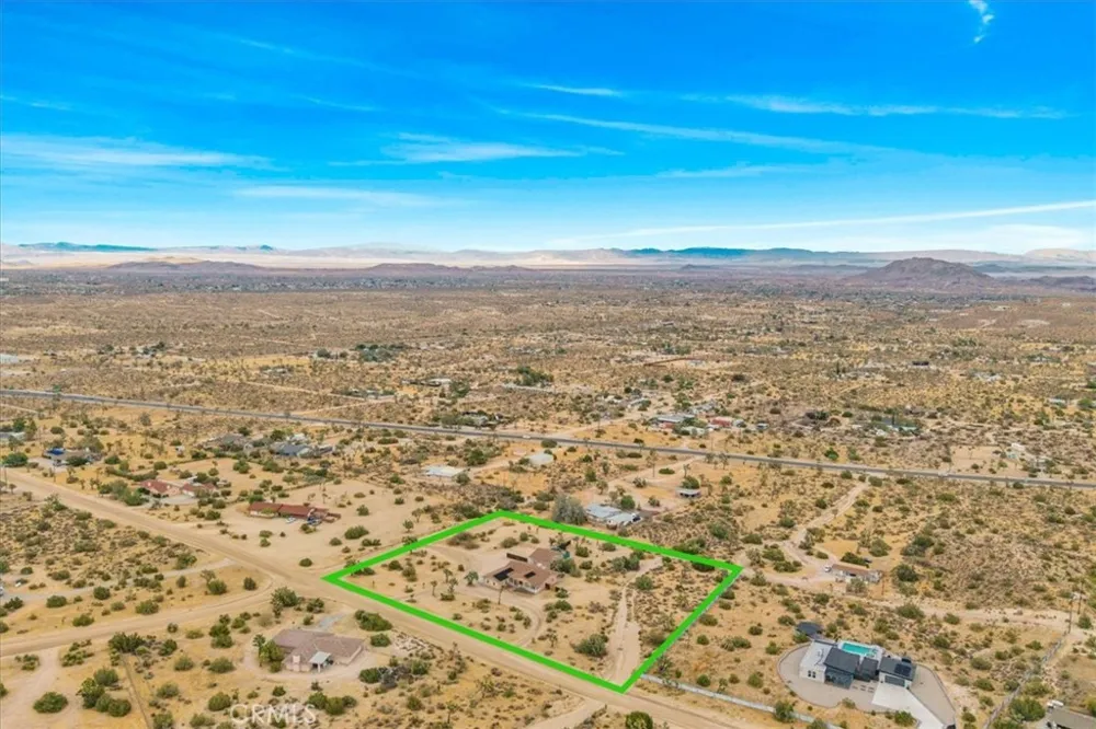 5281 Wallaby Yucca Valley, CA 92284