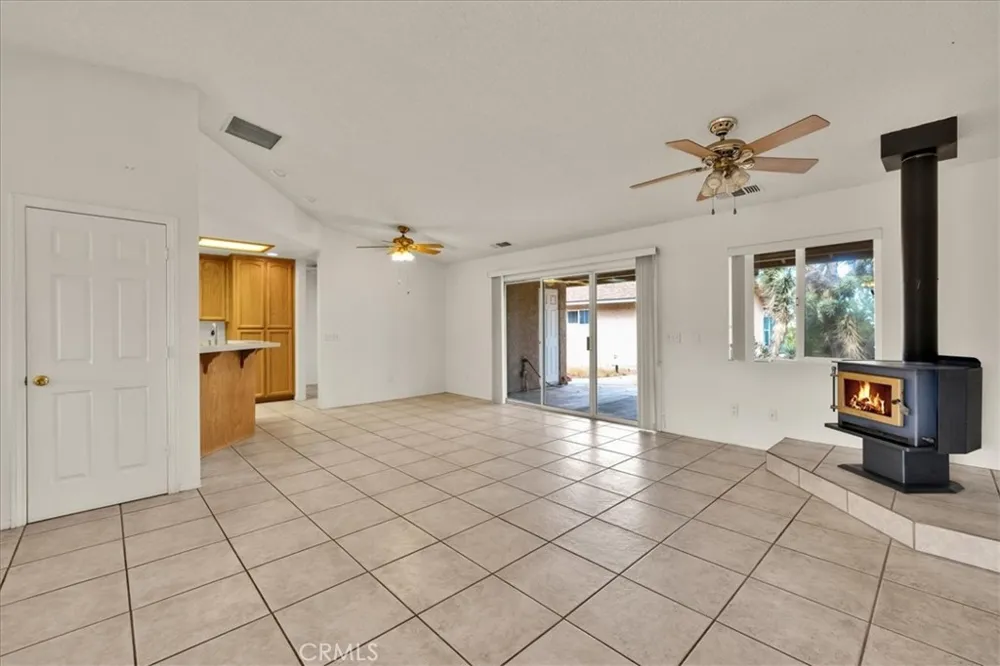 5281 Wallaby Yucca Valley, CA 92284