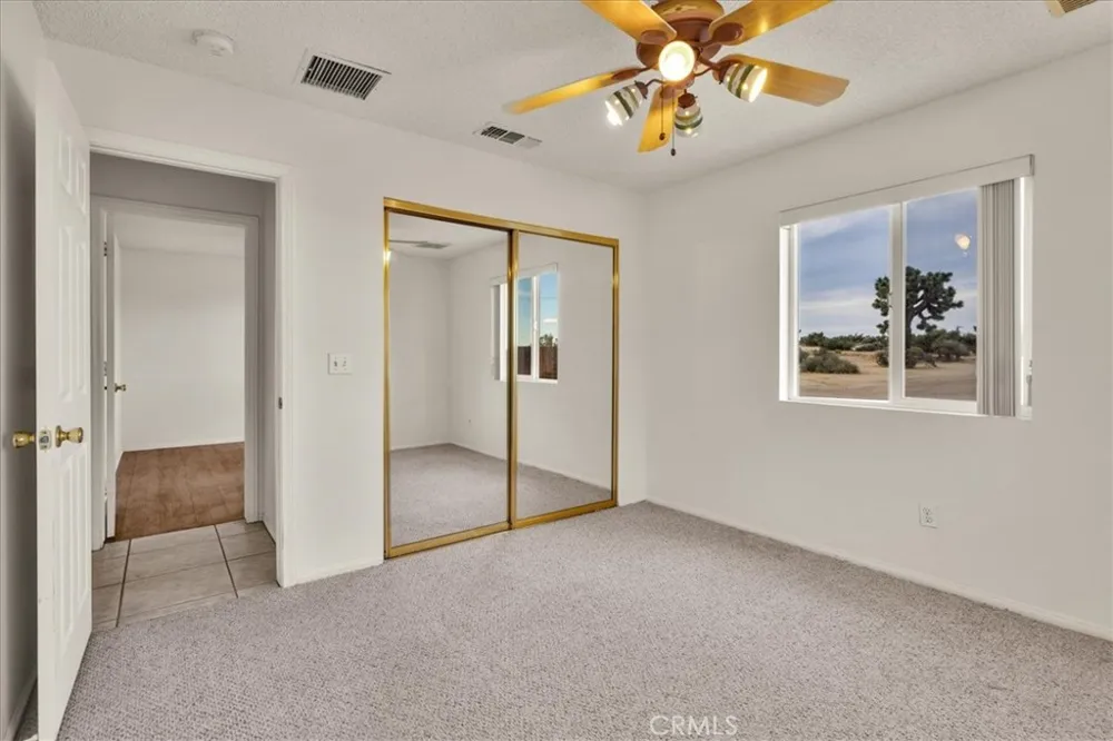 5281 Wallaby Yucca Valley, CA 92284