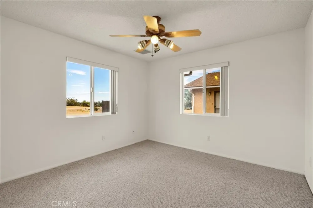 5281 Wallaby Yucca Valley, CA 92284