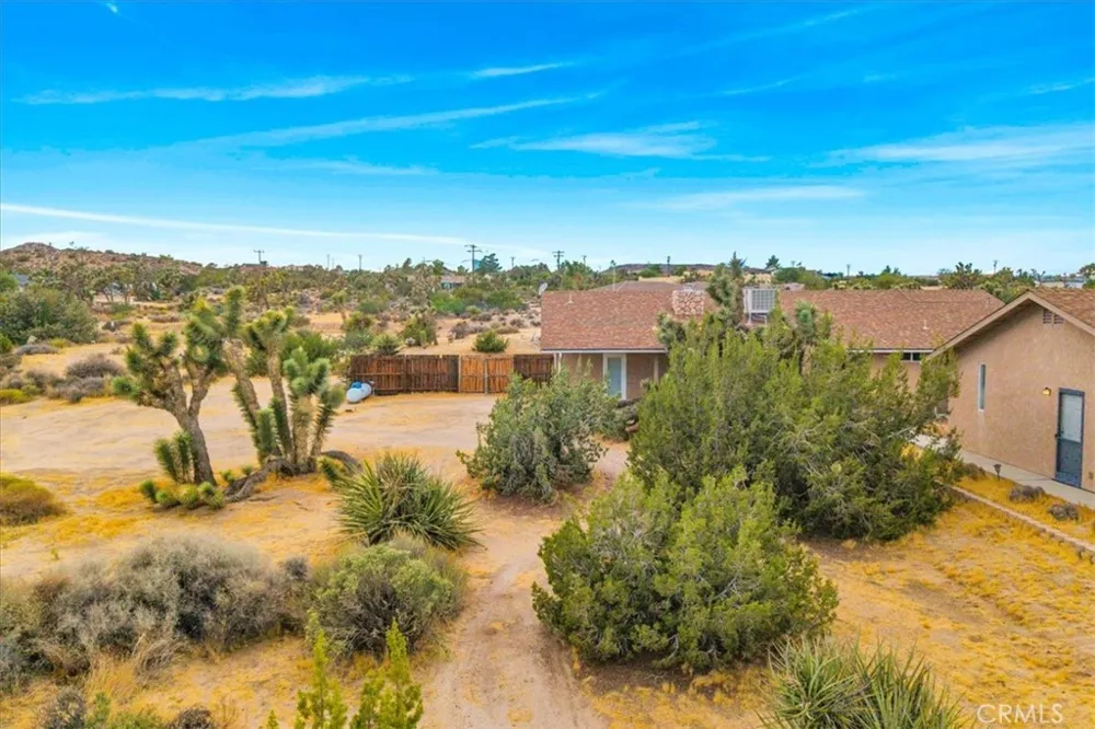 5281 Wallaby Yucca Valley, CA 92284