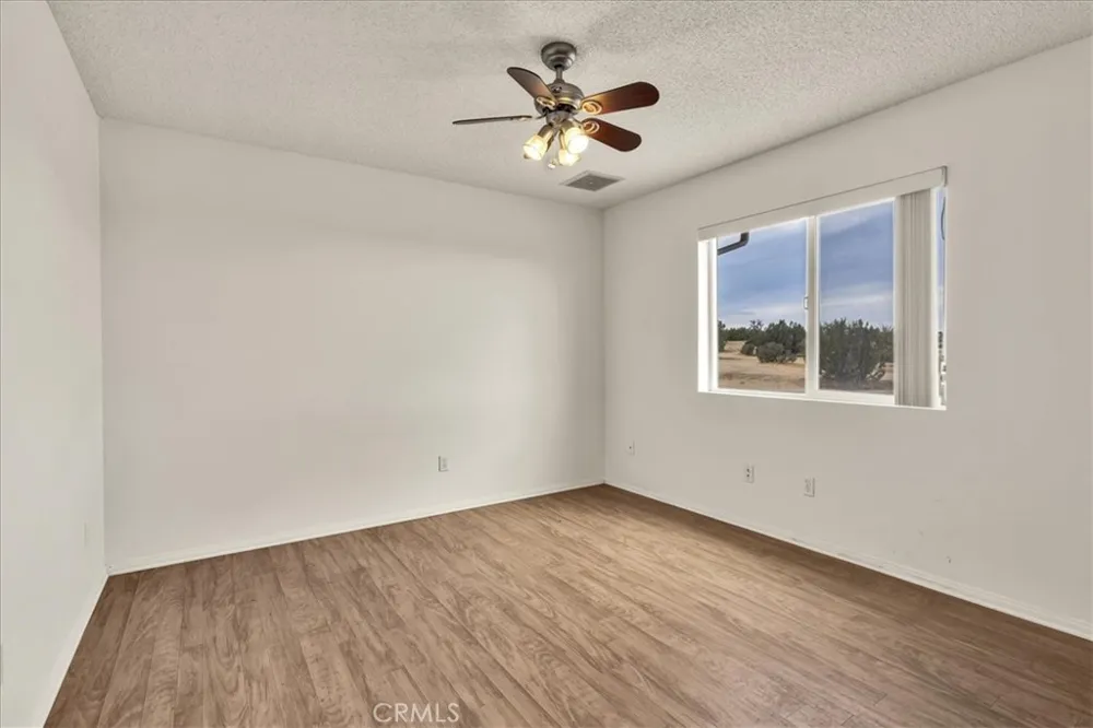 5281 Wallaby Yucca Valley, CA 92284