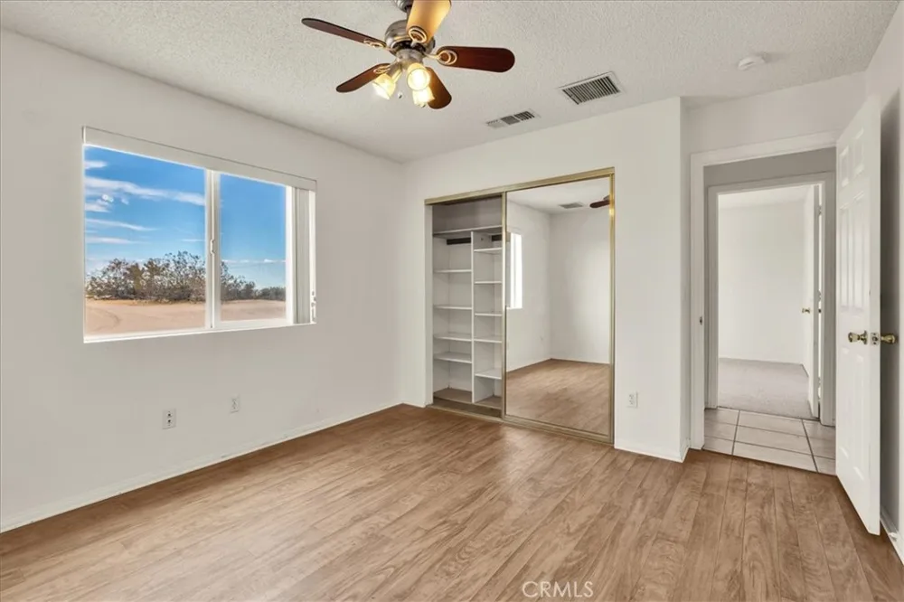 5281 Wallaby Yucca Valley, CA 92284