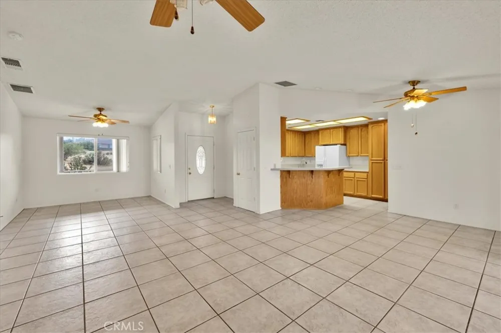 5281 Wallaby Yucca Valley, CA 92284