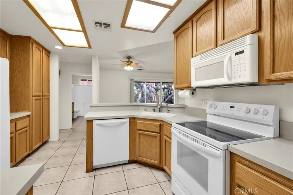 5281 Wallaby Yucca Valley, CA 92284