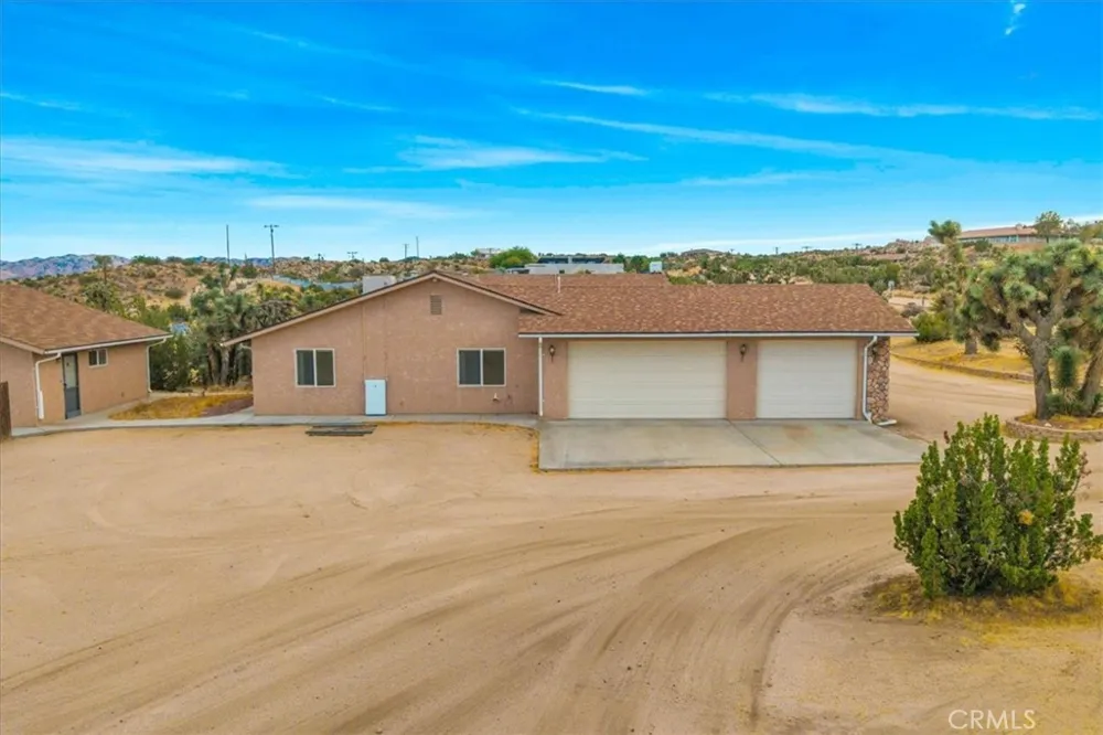 5281 Wallaby Yucca Valley, CA 92284