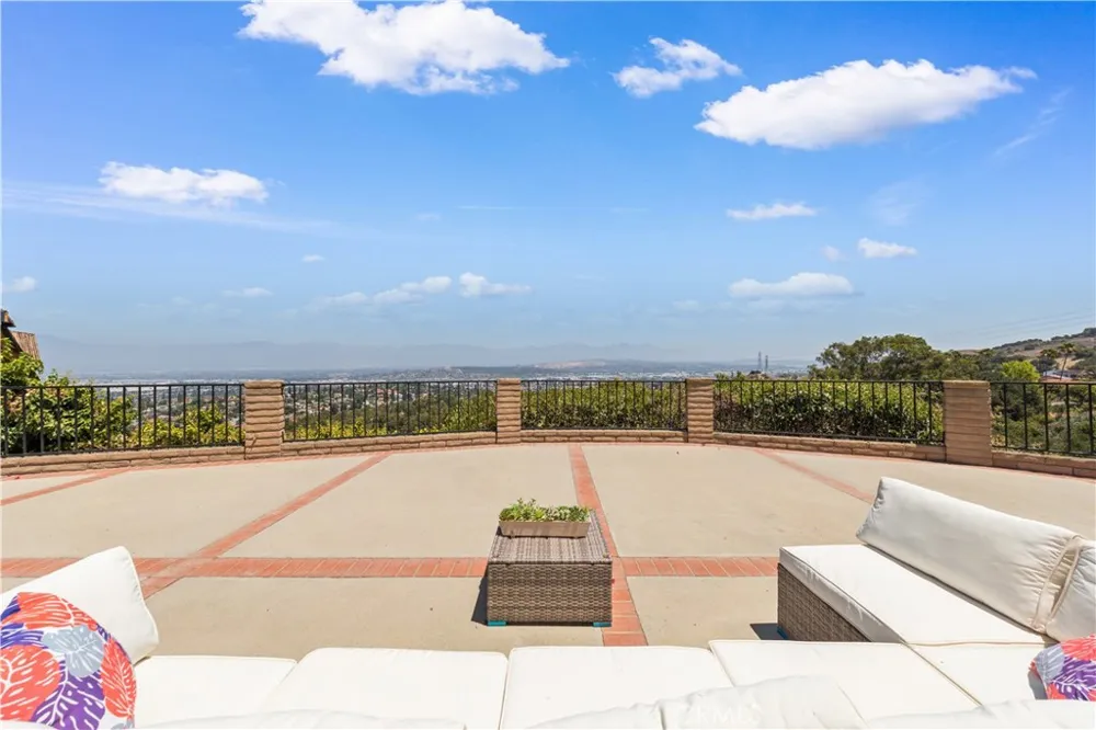 16387 Chella Drive Hacienda Heights, CA 91745