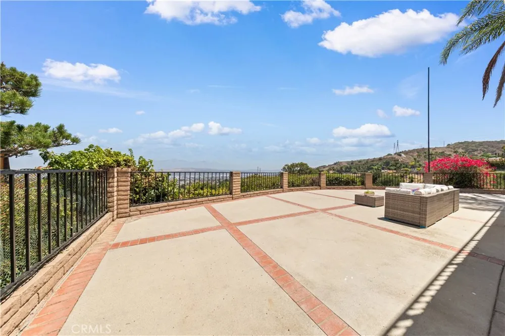 16387 Chella Drive Hacienda Heights, CA 91745