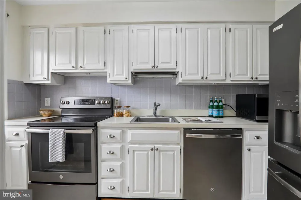 2244 WASHINGTON AVENUE #202 Silver Spring, MD 20910