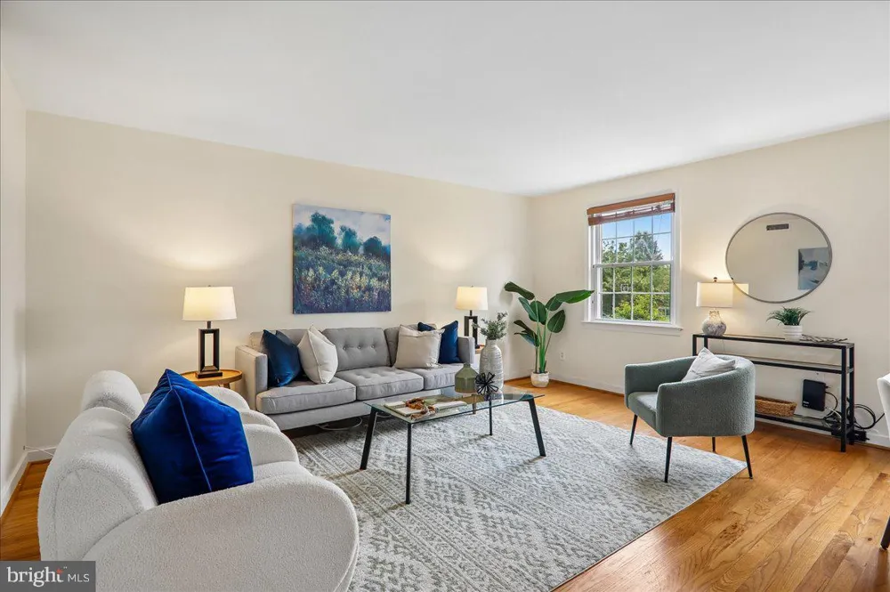2244 WASHINGTON AVENUE #202 Silver Spring, MD 20910