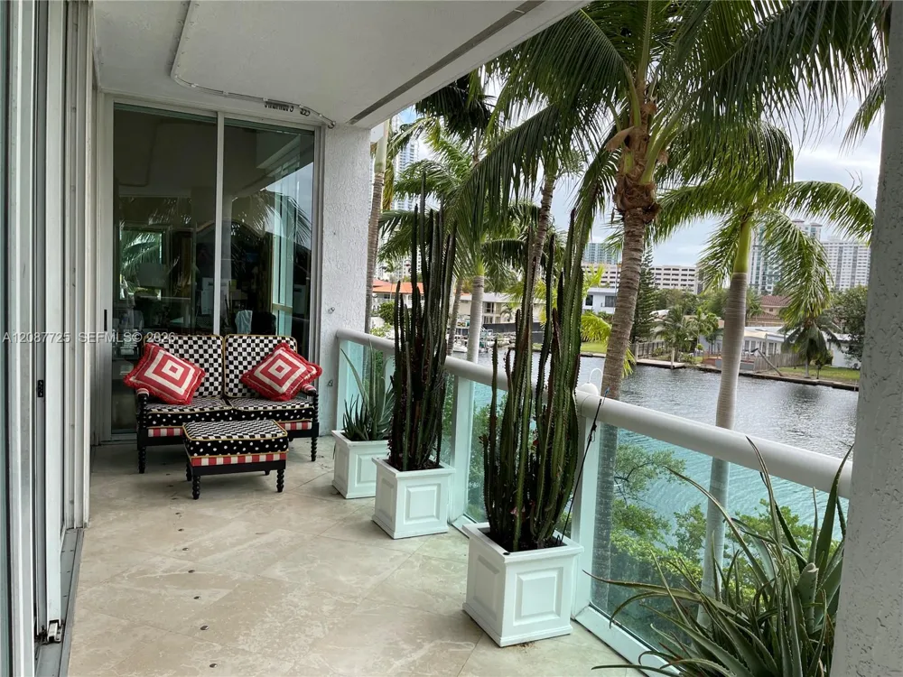 16500 Collins Ave #255 Sunny Isles Beach, FL 33160