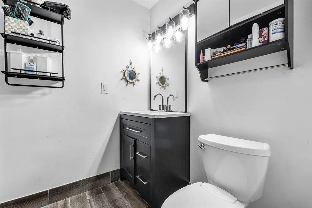 209 Wimbledon Lakes Drive Plantation, FL 33324