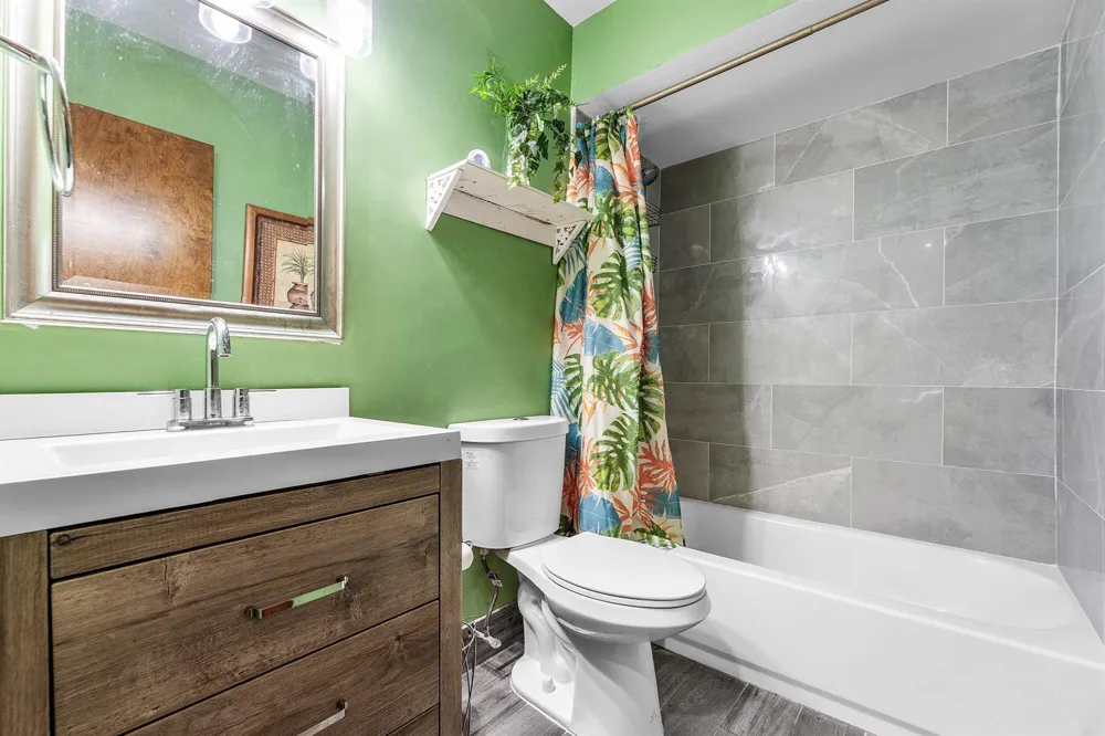 209 Wimbledon Lakes Drive Plantation, FL 33324