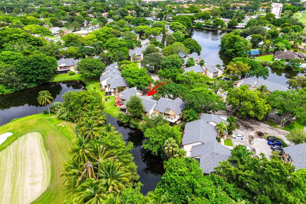 209 Wimbledon Lakes Drive Plantation, FL 33324