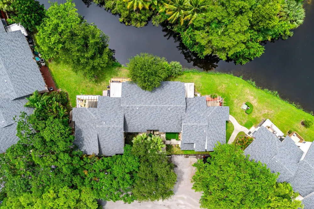 209 Wimbledon Lakes Drive Plantation, FL 33324